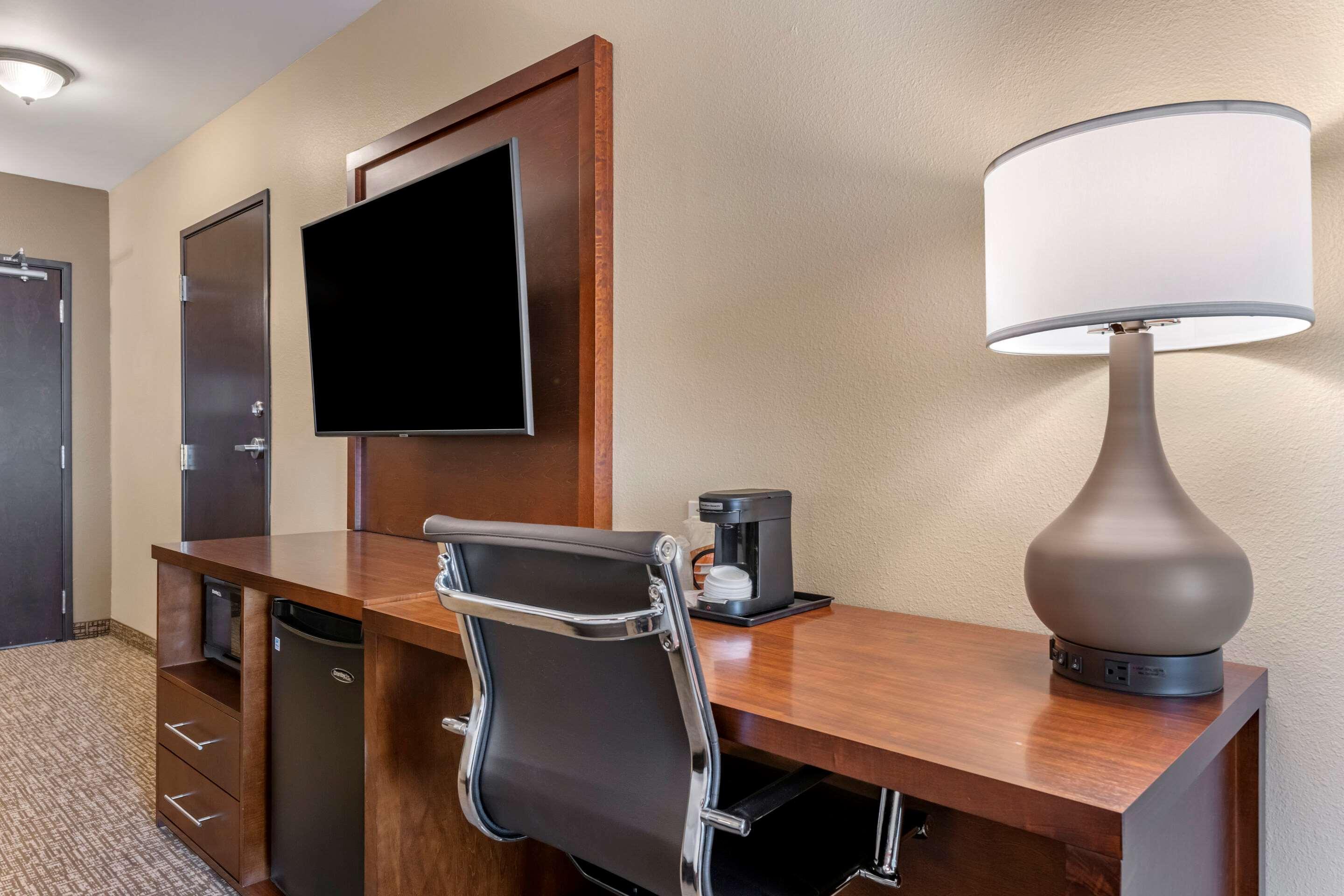 Comfort Suites Daytona Beach-Speedway Eksteriør billede