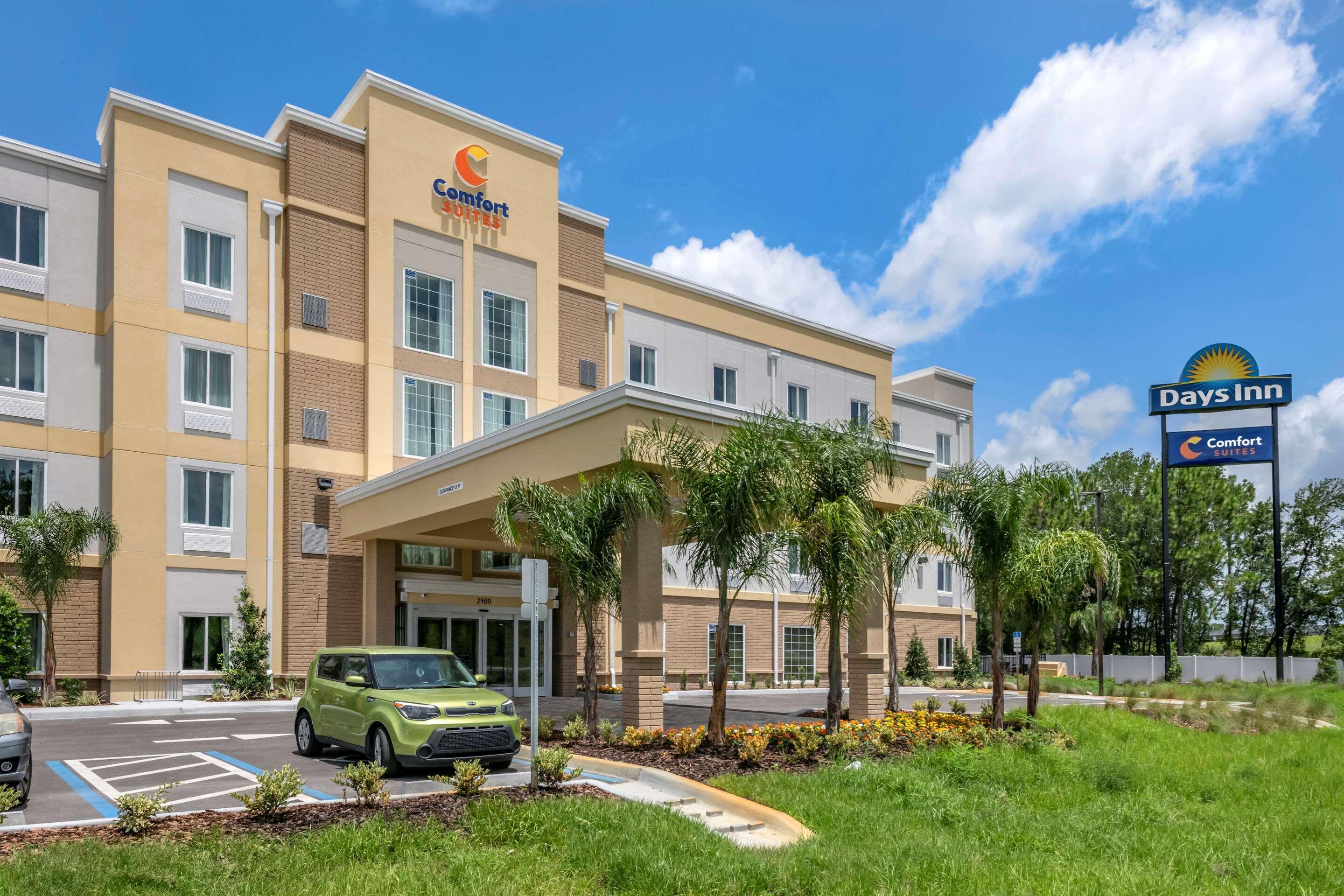 Comfort Suites Daytona Beach-Speedway Eksteriør billede